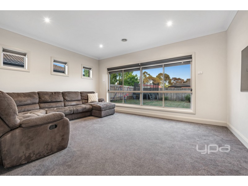 12 Beauview Court, Kurunjang VIC 3337