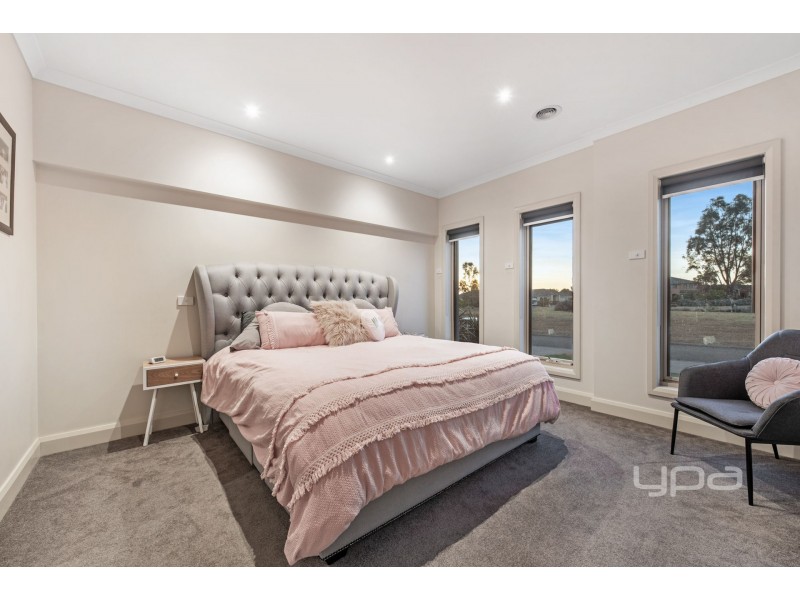 12 Beauview Court, Kurunjang VIC 3337