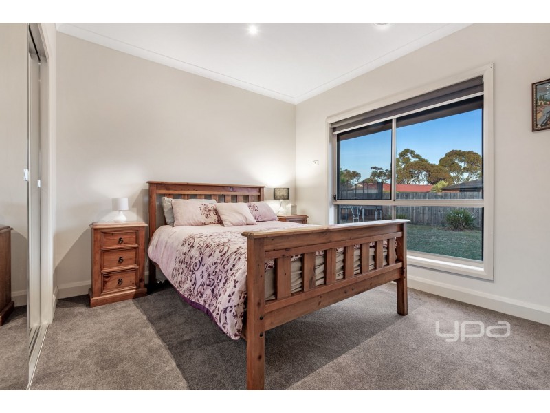 12 Beauview Court, Kurunjang VIC 3337