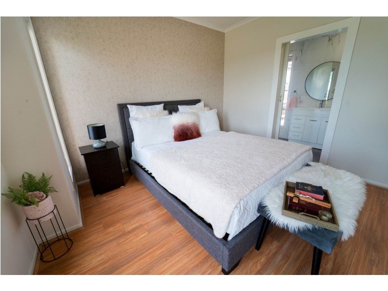 59 Rowan Drive, Kealba VIC 3021