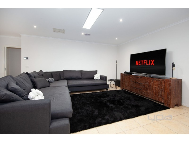 2 The Willows, Hillside VIC 3037