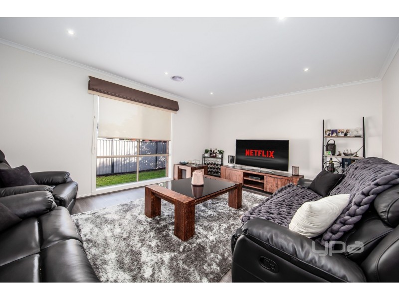 2 The Willows, Hillside VIC 3037