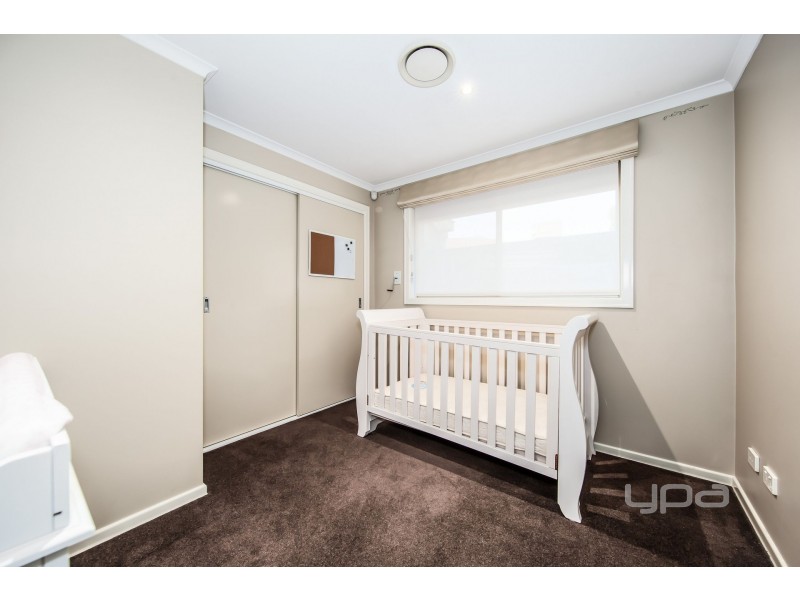 11 Eagle Terrace, Taylors Lakes VIC 3038