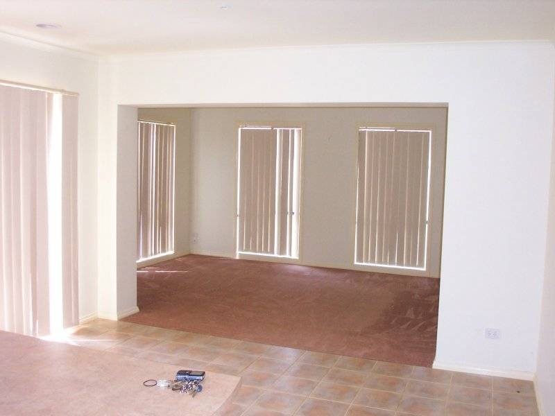 29 Bloomsbury  Drive, Taylors Hill VIC 3037