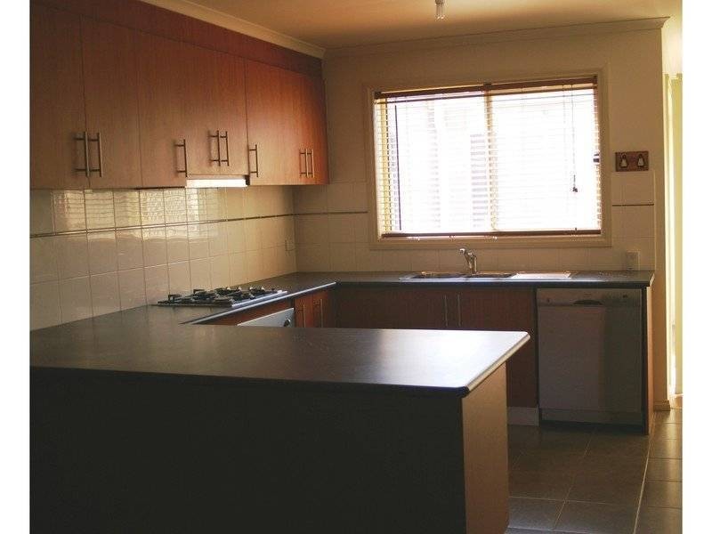 1/87 Allenby Road, Hillside VIC 3037