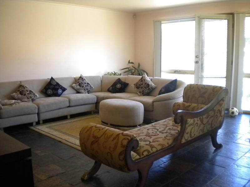 2 Stockyard Close, Sydenham VIC 3037