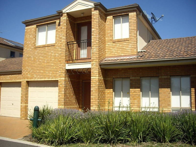 15 Amberlea Circuit, Taylors Hill VIC 3037