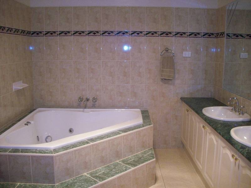 34  Cambridge Crescent, Taylors Lakes VIC 3038