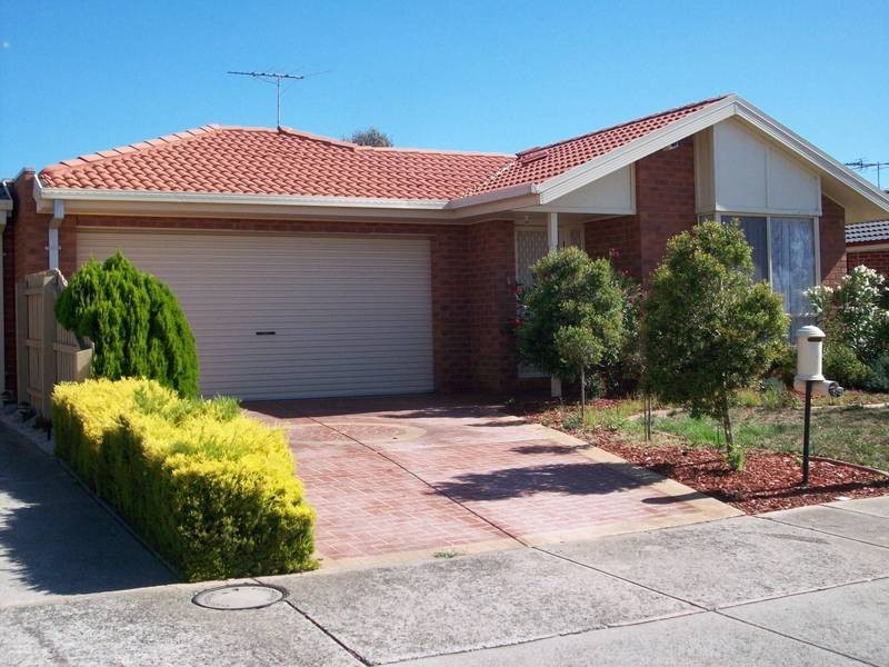 27 Meade Way, Sydenham VIC 3037