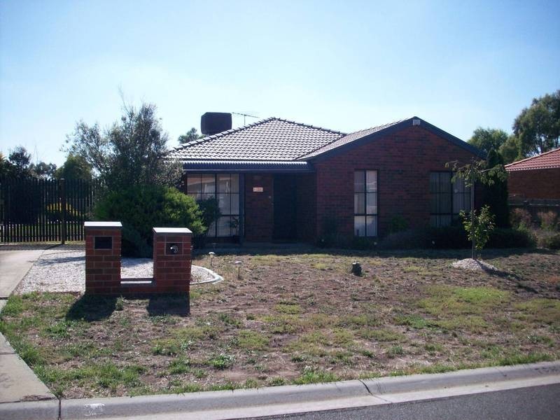 14 Kolivas Court, Hillside VIC 3037