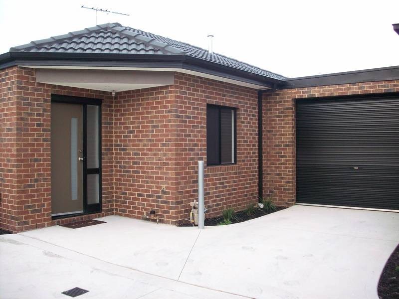 2/60 Fox Street, St Albans VIC 3021