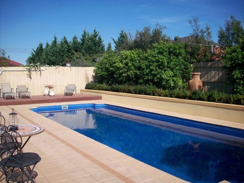 9 Warrego Place, Taylors Lakes VIC 3038