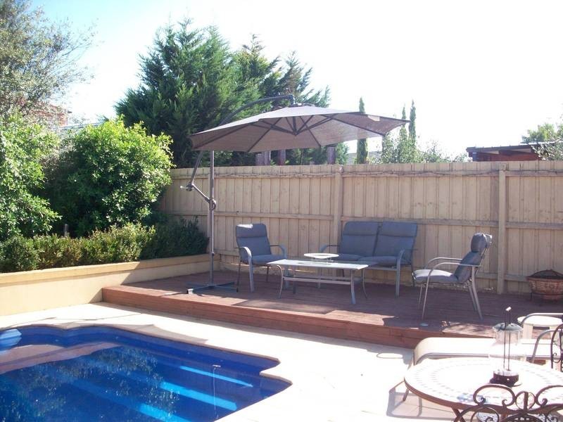 9 Warrego Place, Taylors Lakes VIC 3038