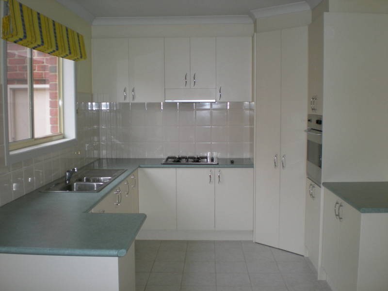 2/6  Oncidium Gardens, Keilor Downs VIC 3038