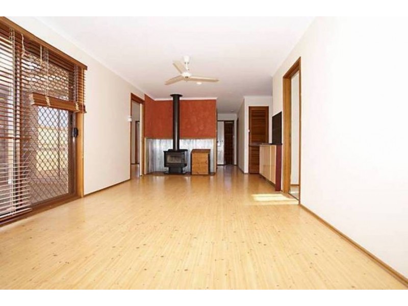 1/39 Manchester Drive, Sydenham VIC 3037