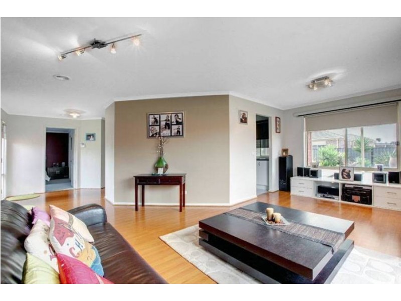 38 Botanic Drive, Hillside VIC 3037