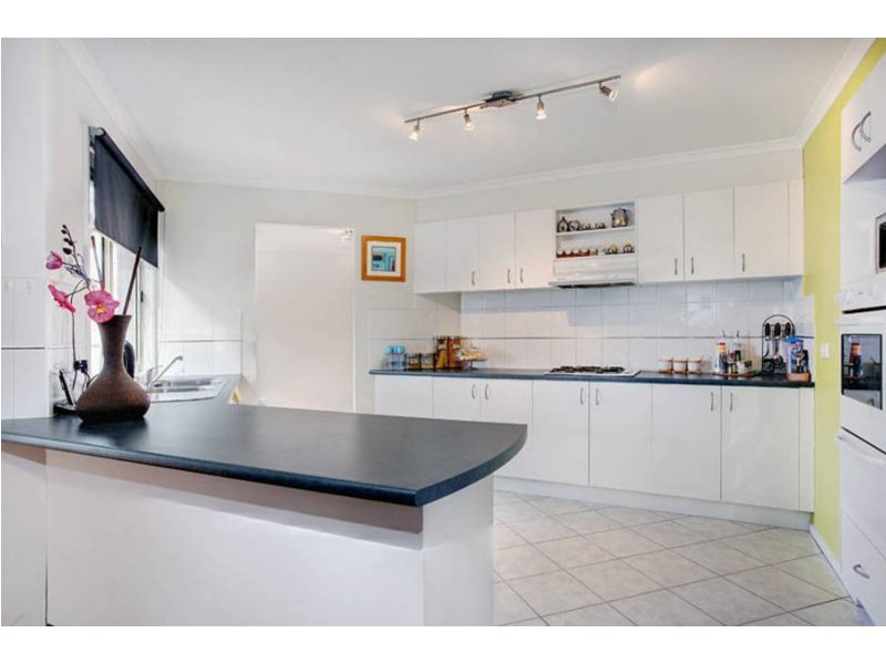 38 Botanic Drive, Hillside VIC 3037