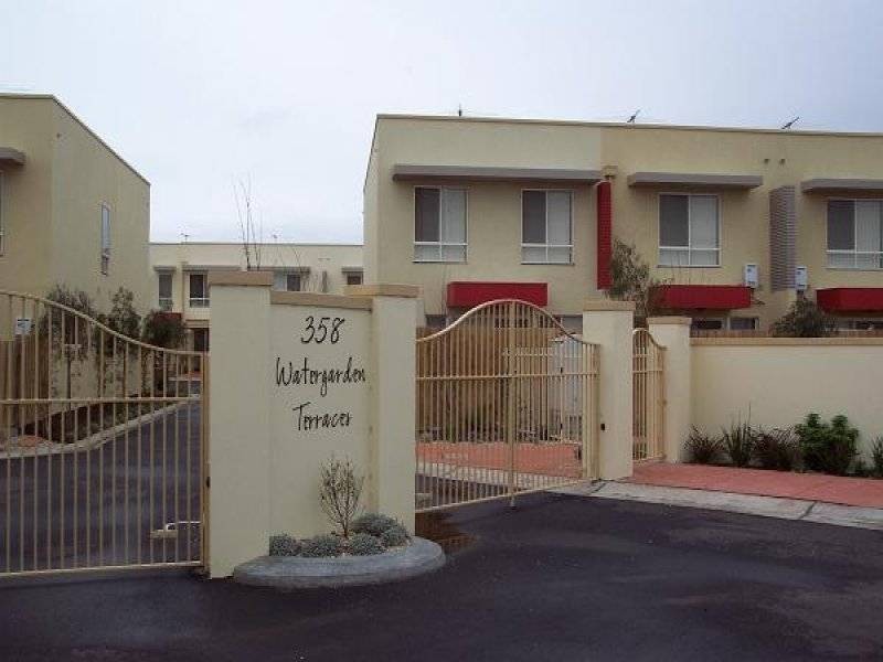 22/358 Sydenham Road, Sydenham VIC 3037