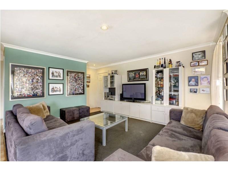 11 Charles Court, Sydenham VIC 3037