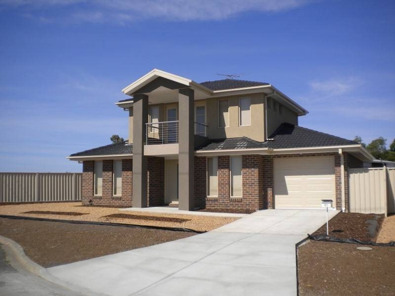 91 Cnr. Victoria Rd & Darlington Street, Sydenham VIC 3037