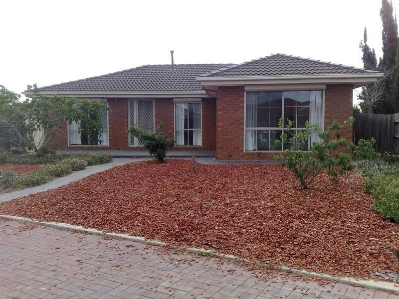 2 Hayfield Court, Sydenham VIC 3037