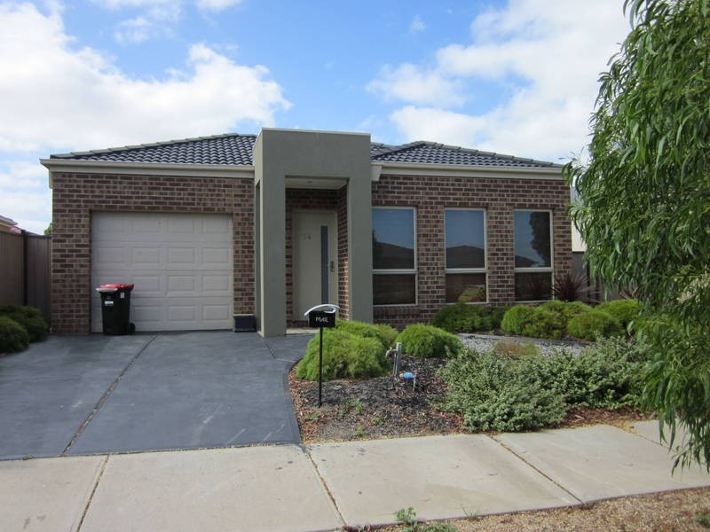 24 Invernall Street, Burnside VIC 3023