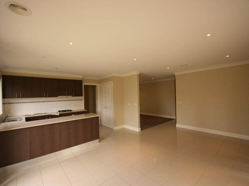 3/28  Shirley Street, St Albans VIC 3021