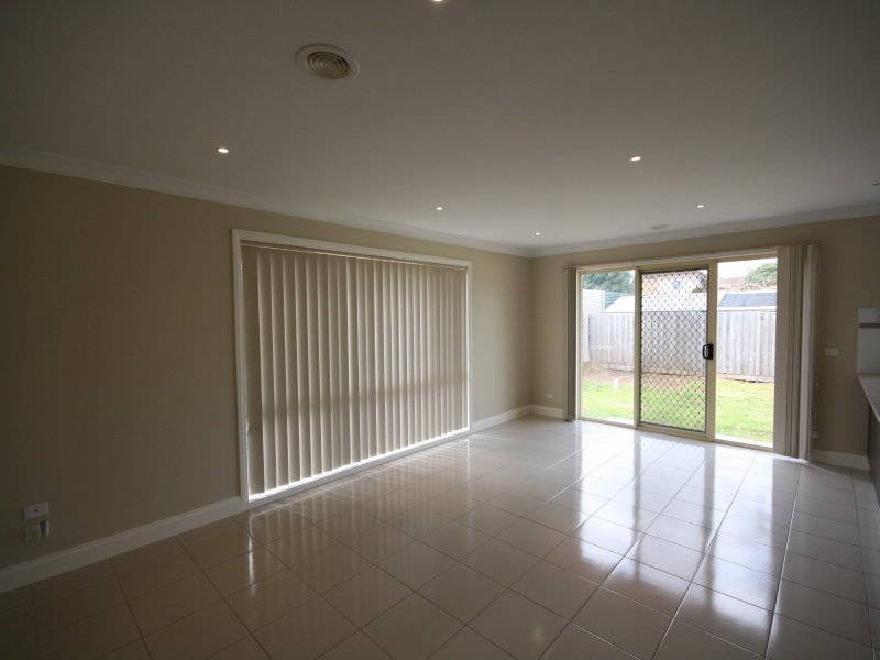 3/28  Shirley Street, St Albans VIC 3021