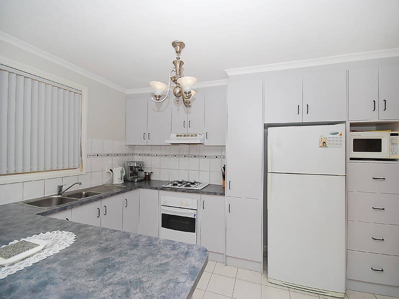 35 Mankina Circuit, Delahey VIC 3037