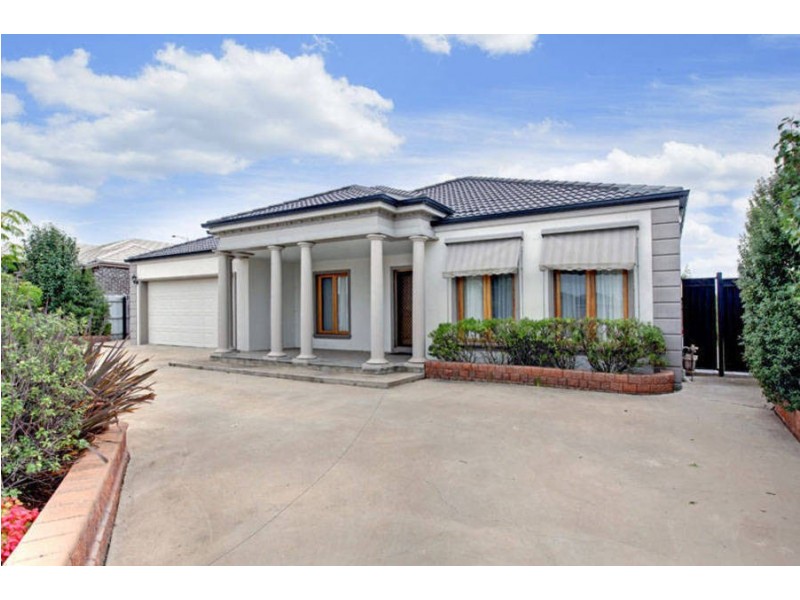 5 Kent Place, Taylors Hill VIC 3037