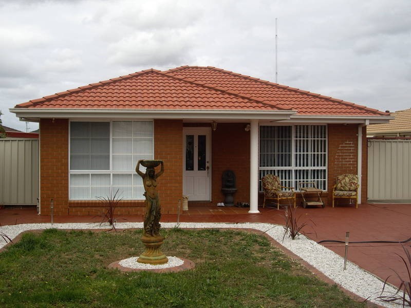 9 Robinson Court, Delahey VIC 3037