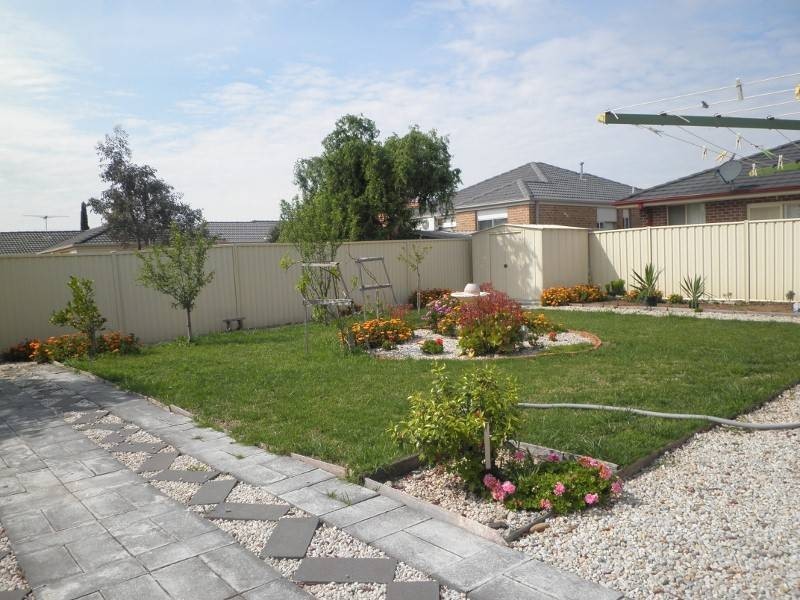 38 Timele Drive, Hillside VIC 3037