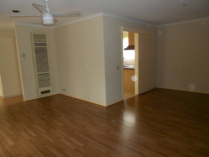 34 Hilton Way, Melton West VIC 3337