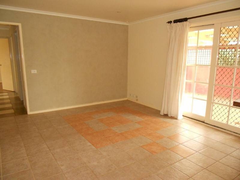 34 Hilton Way, Melton West VIC 3337