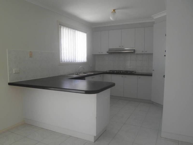 5 Chris Court, Hillside VIC 3037