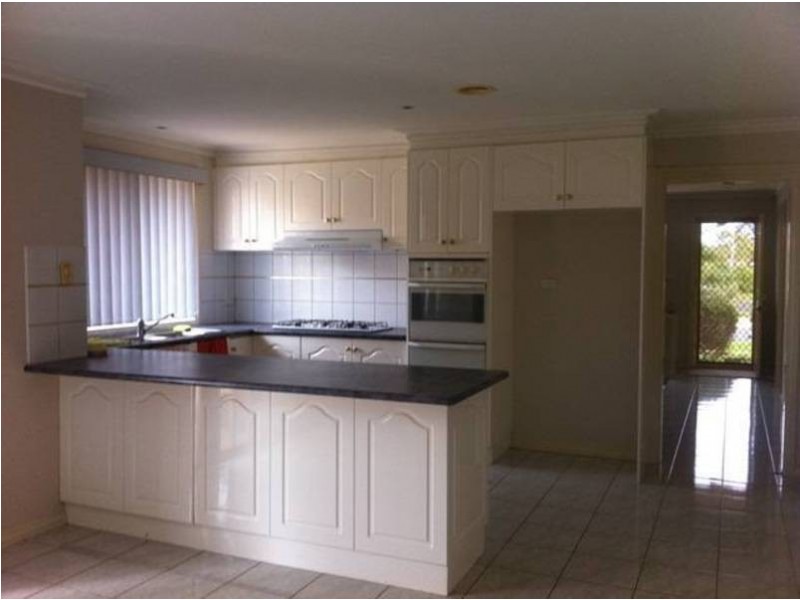 19 Cynthia Court, Hillside VIC 3037