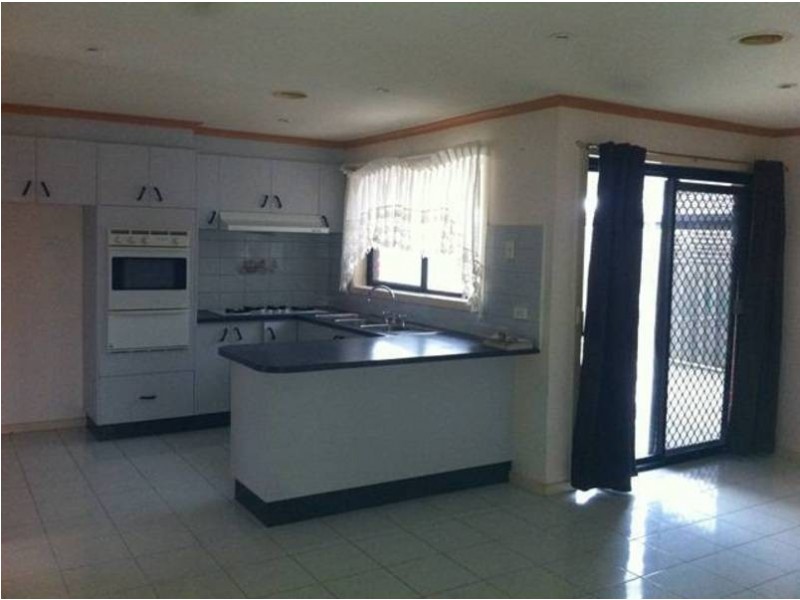 6  Pollock Court, Delahey VIC 3037