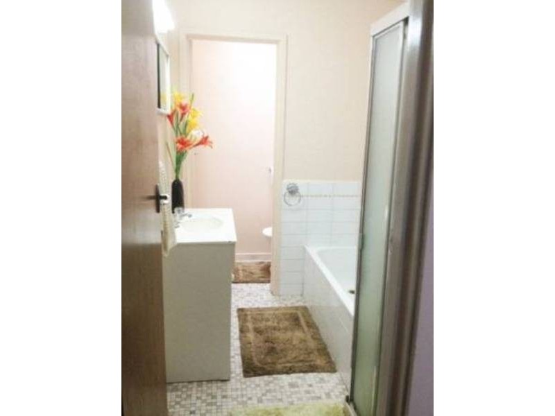 2/33 Clovelly Avenue, Glenroy VIC 3046