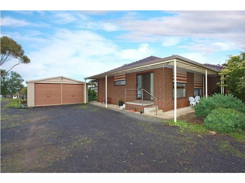 60 McLeods Road, Diggers Rest VIC 3427