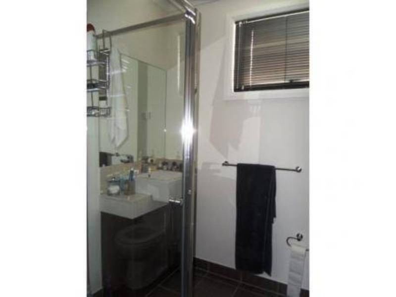 6 Erskine Way, Sydenham VIC 3037