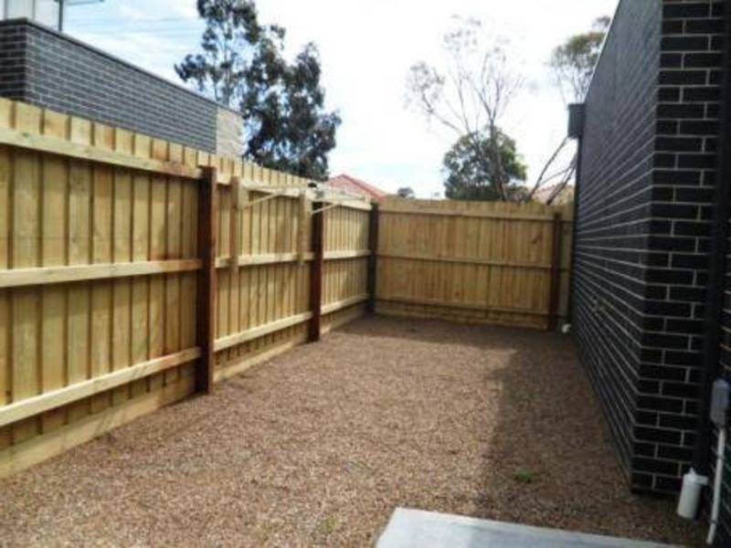 6 Erskine Way, Sydenham VIC 3037