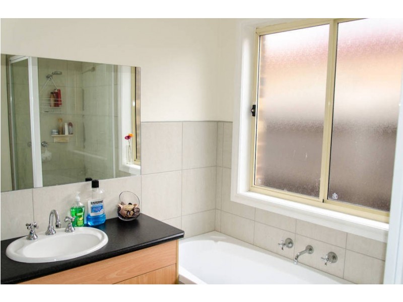 21A Contursi Drive, Sydenham VIC 3037