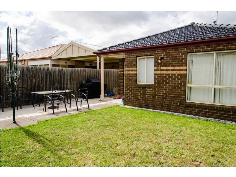 21A Contursi Drive, Sydenham VIC 3037