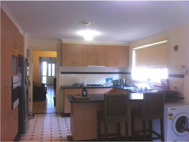 50A  Delbridge Drive, Sydenham VIC 3037