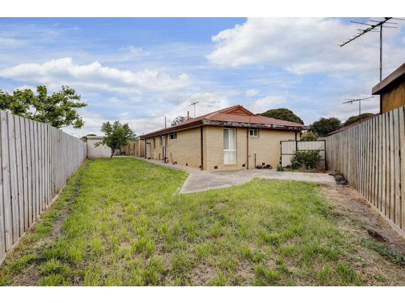 14 Hazelwood Court, Kings Park VIC 3021