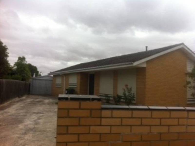 87 Kings Road, Kings Park VIC 3021