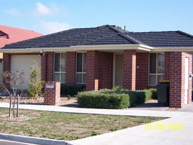 1/111-113 Pecks Road, Sydenham VIC 3037