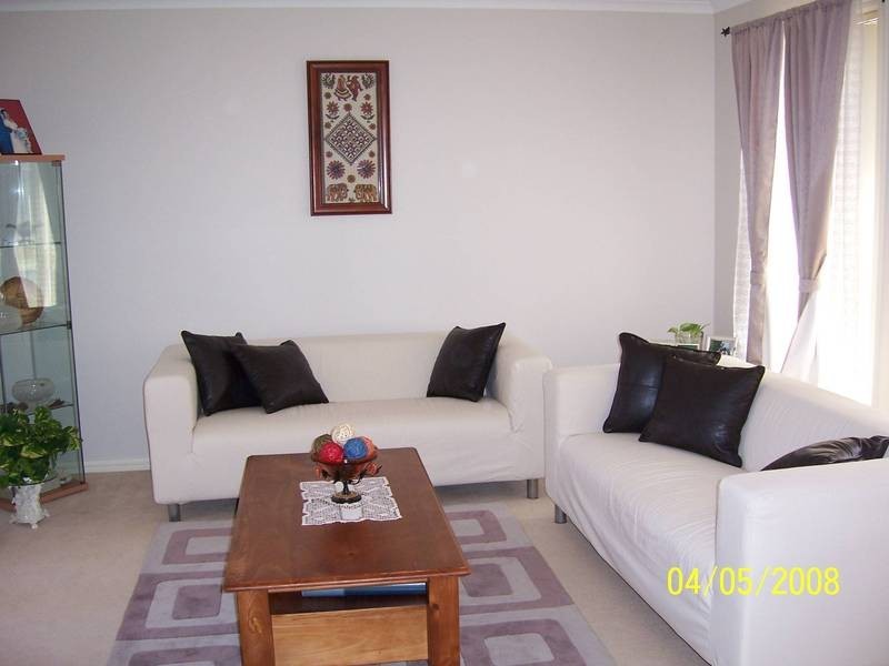 1/111-113 Pecks Road, Sydenham VIC 3037