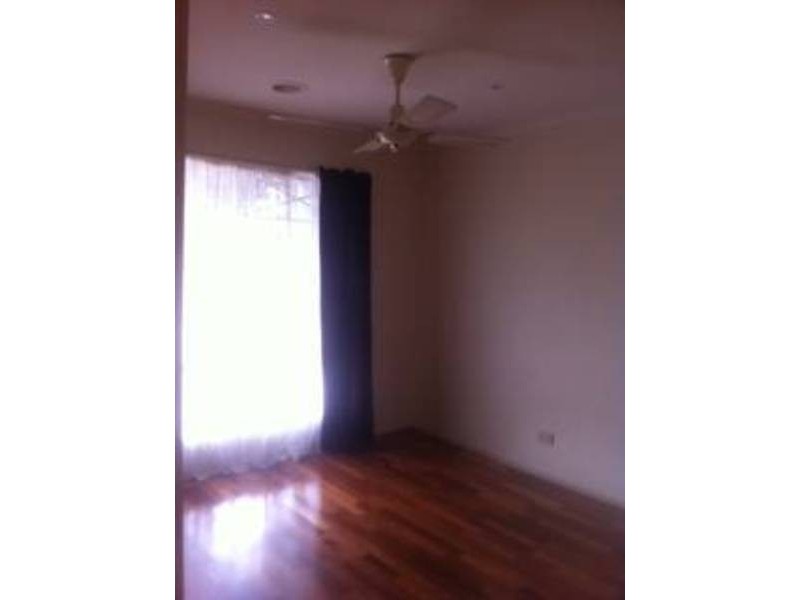 2 Upton Drive, Hillside VIC 3037