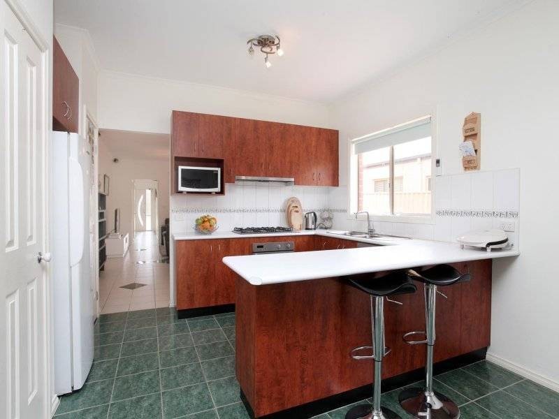 12 Deepdene Street, Caroline Springs VIC 3023